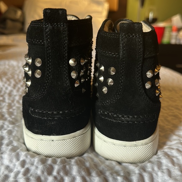 Christian Louboutin sz 38 Black Suede with Silver Spikes!! - Picture 7 of 7